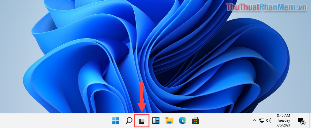 Nhấn vào biểu tượng Desktop Virtual trên thanh Taskbar để mở chế độ màn hình ảo trên máy tính