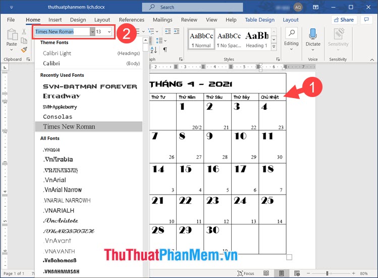 Click vào bảng để thay đổi Font chữ và cỡ chữ để làm cho bộ lịch trở nên độc đáo hơn