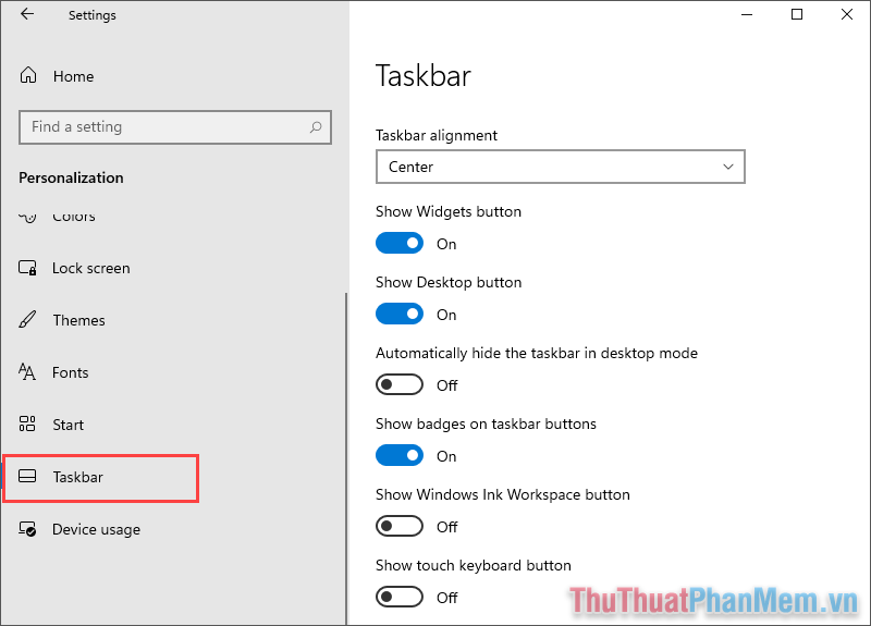 Để ý mục Automatically hide the taskbar in desktop mode