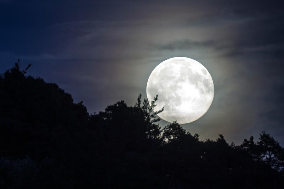 Hình ảnh đẹp buổi tối trăng tròn