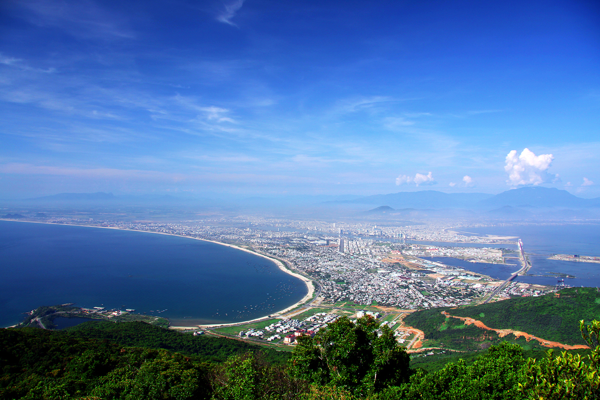 Hình ảnh Đà Nẵng nhìn từ bán đảo Sơn Trà