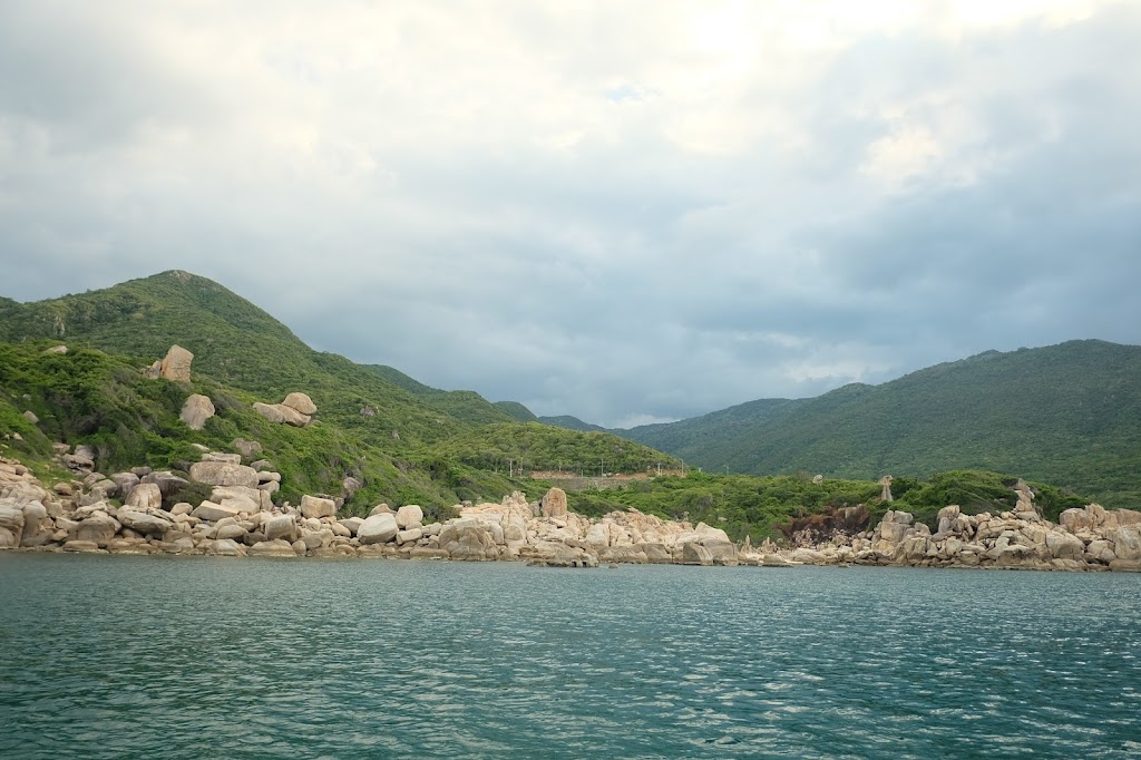 Hình ảnh đảo Bình Hưng ngày âm u