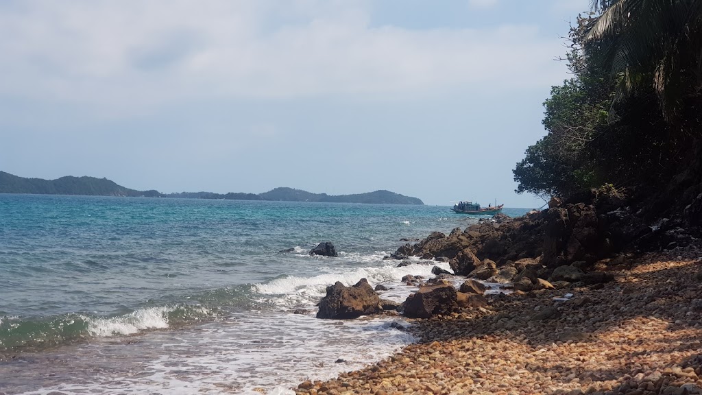 Hình ảnh đảo Nam Du sóng vỗ