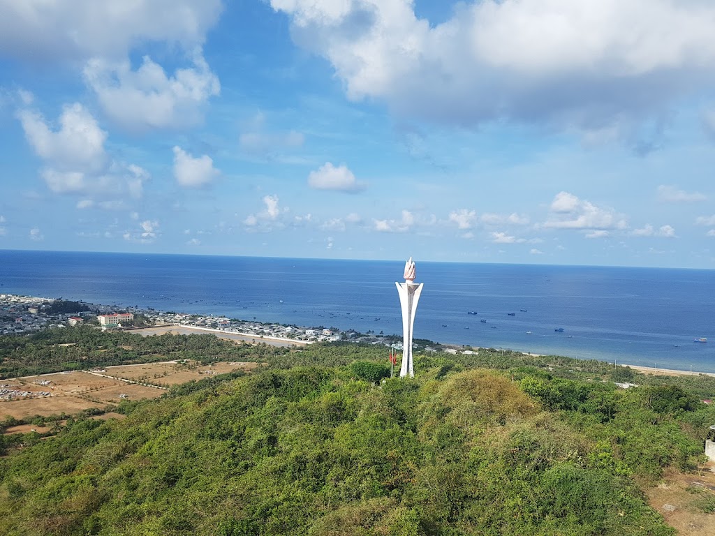 Hình ảnh tháp đuốc đảo Nam Du