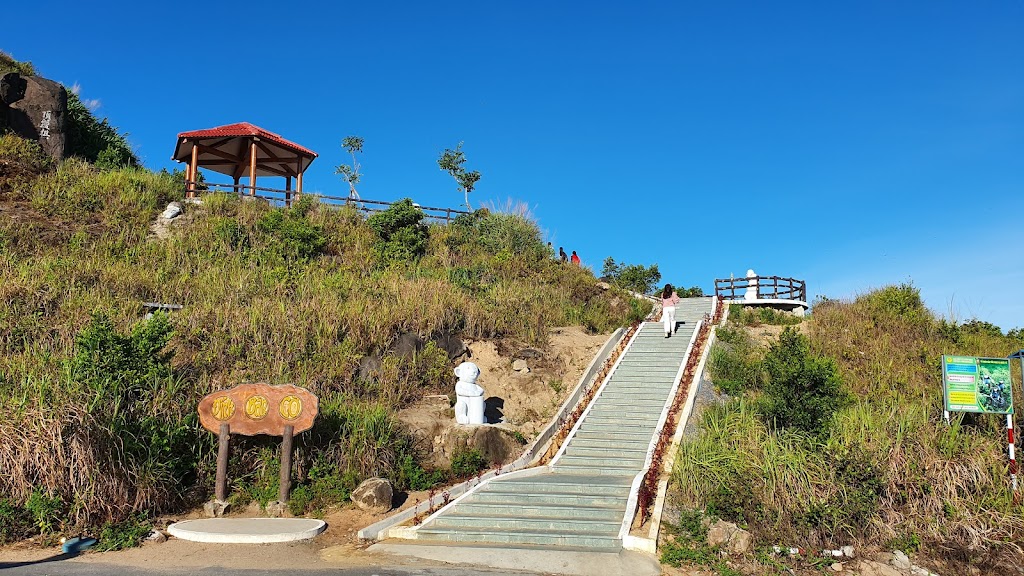 Hình ảnh đỉnh Bàn Cờ bán đảo Sơn Trà