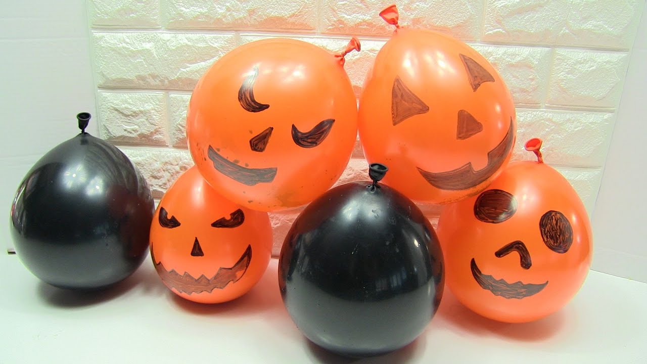 Cách trang trí Halloween cho lớp học mầm non với những quả bóng bay