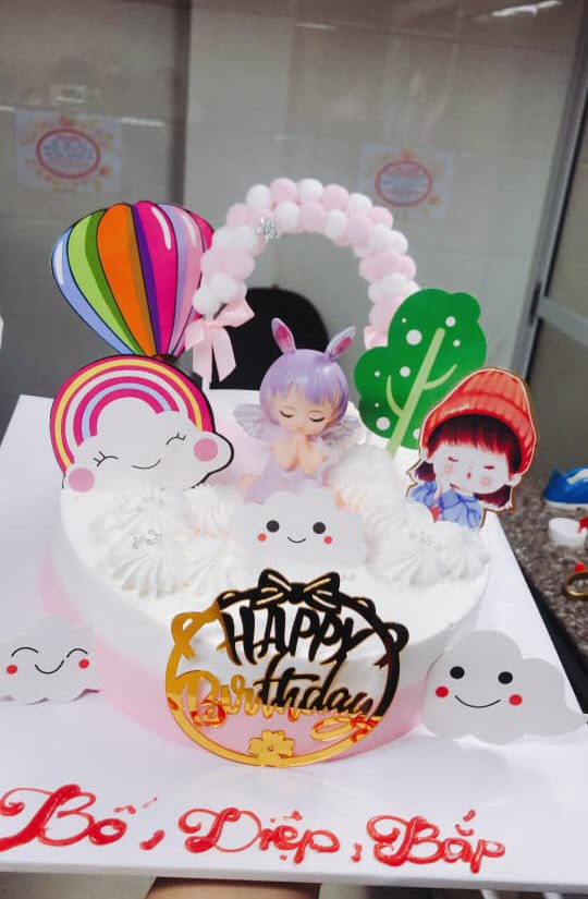 Hình bánh sinh nhật dễ thương cho bé gái