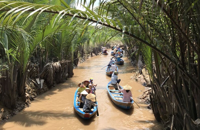 Quê hương miền Tây sông nước Việt Nam
