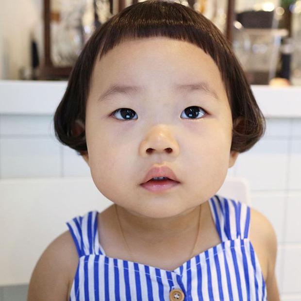 Hình ảnh bé gái Hàn Quốc cute