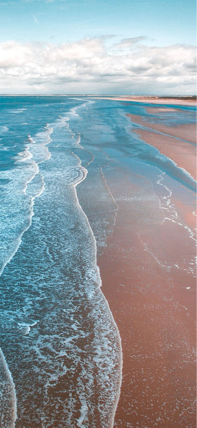 Hình nền biển cho iPhone 12