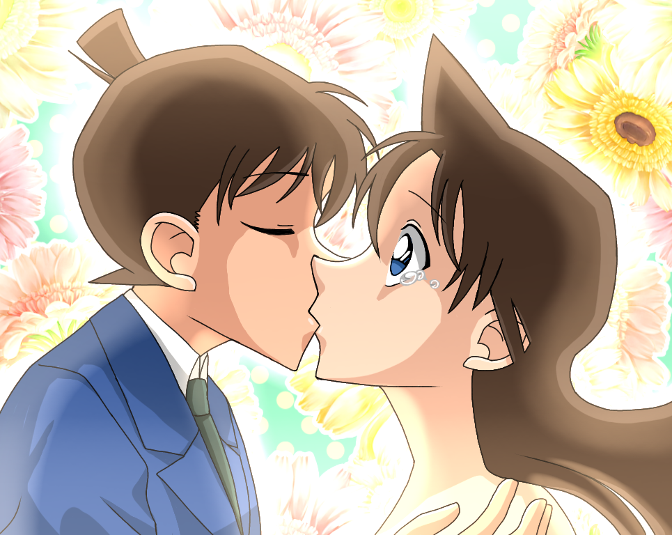 Hình Ran và Shinichi hôn nhau