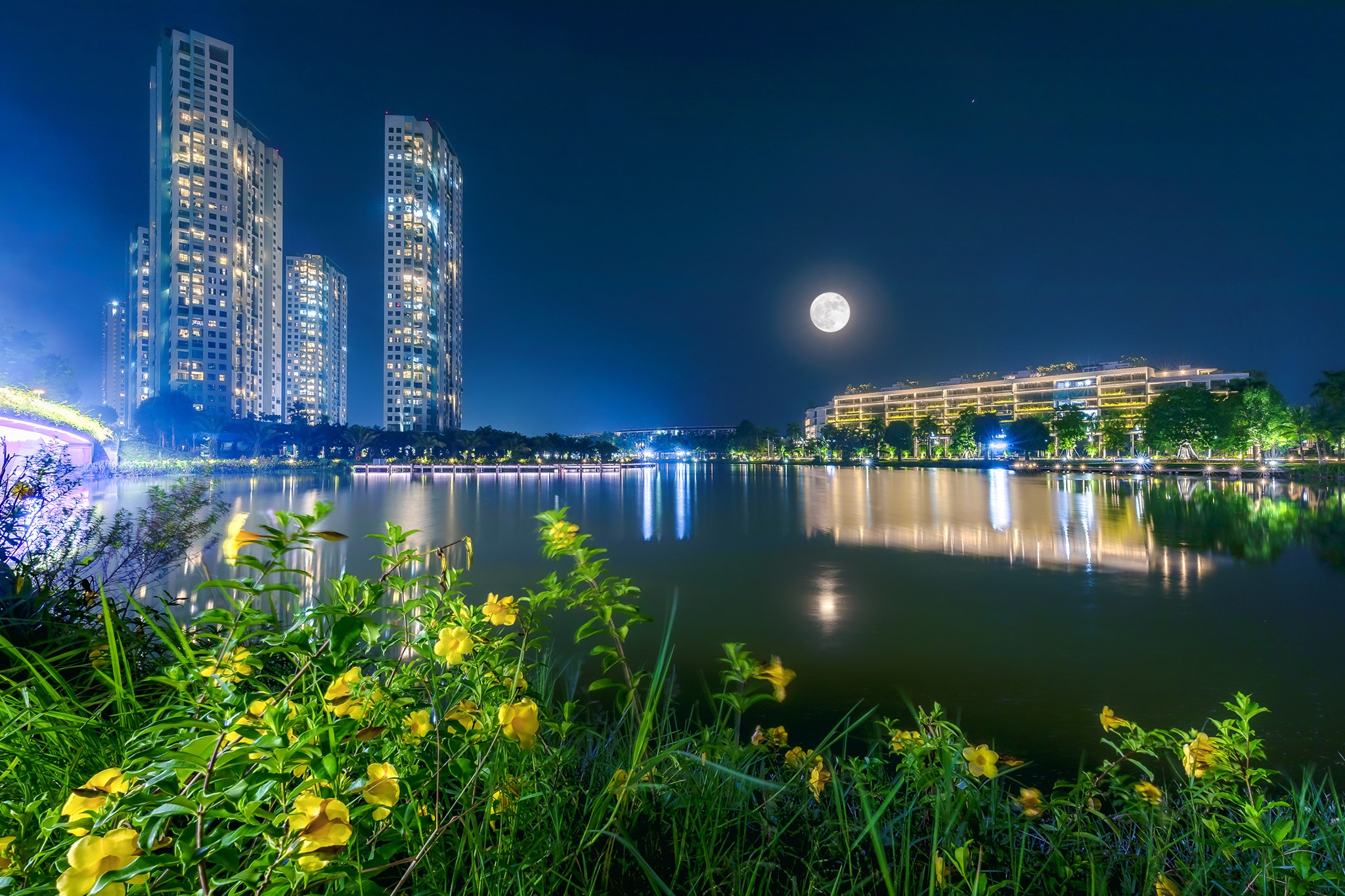 Hình ảnh đẹp đêm trăng Hà Nội
