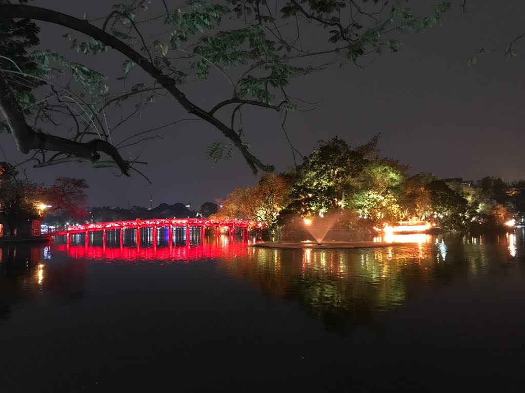 Hình ảnh đẹp Hà Nội về đêm