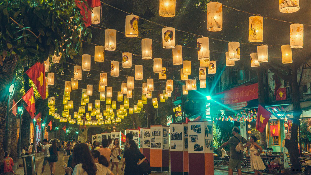 Hình ảnh Hà Nội ngày lễ hội về đêm