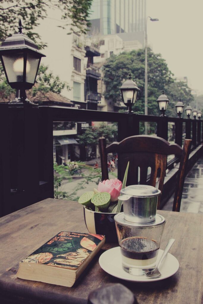 Hình ảnh uống Cafe sống ảo cô đơn đẹp