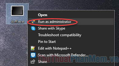 Click chuột phải vào file doff.exe rồi chọn Run as administrator để tắt màn hình ngay lập tức