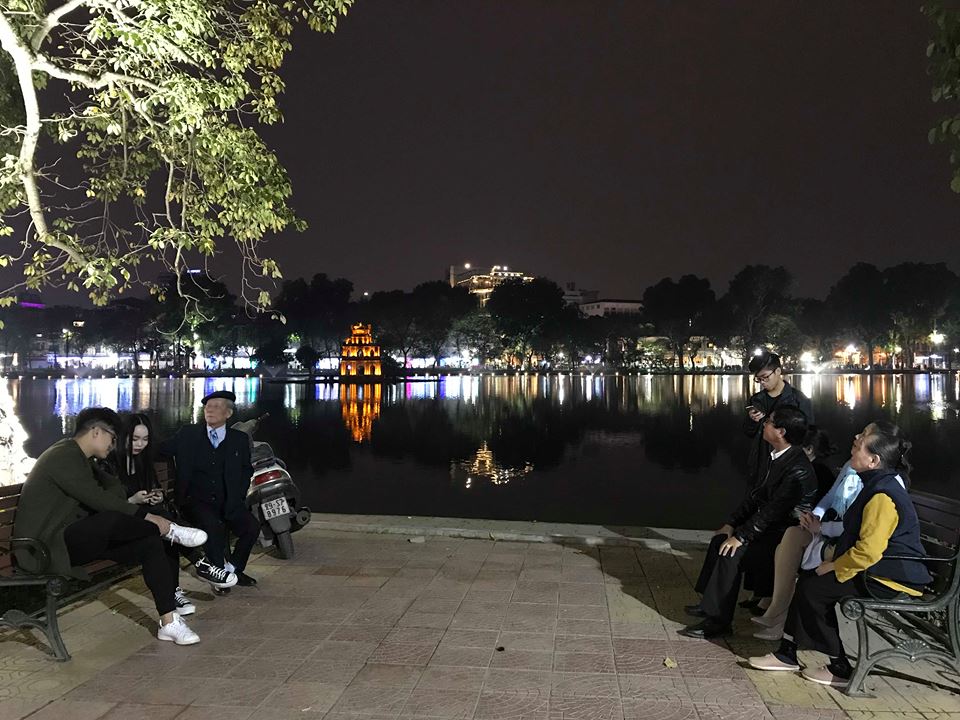 Hình ảnh Hồ Gươm về đêm