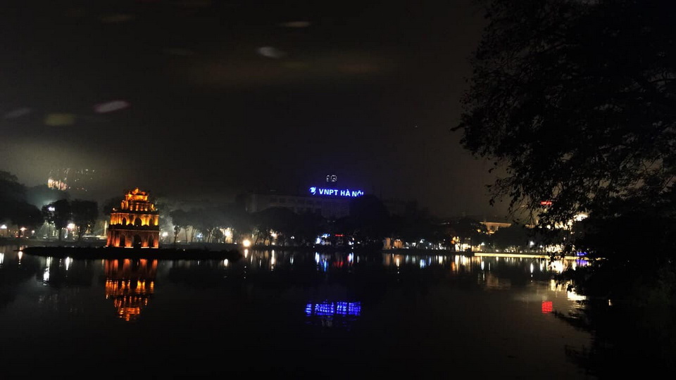 Hình ảnh hồ Gươm về đêm - Ảnh hồ Hoàn Kiếm về đêm tuyệt đẹp