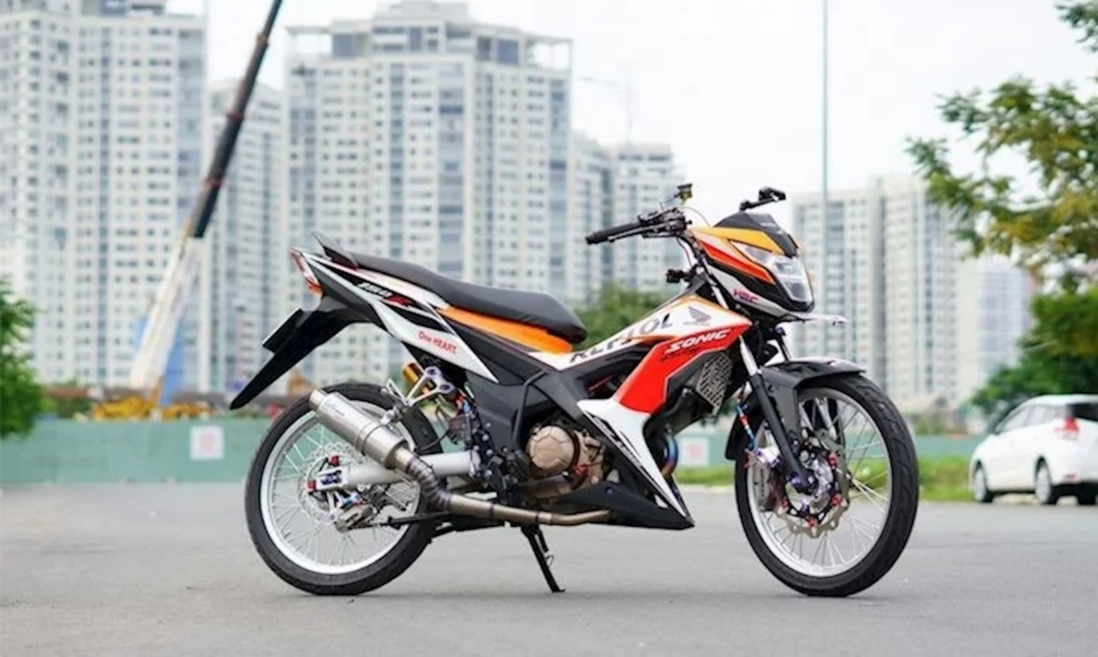 Review chi tiết xe Sonic 150cc.