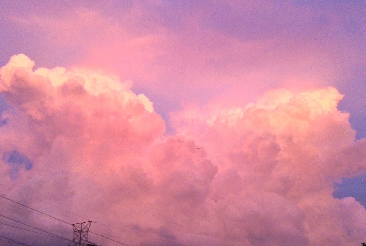 Ảnh bầu trời màu hồng tím tuyệt đẹp