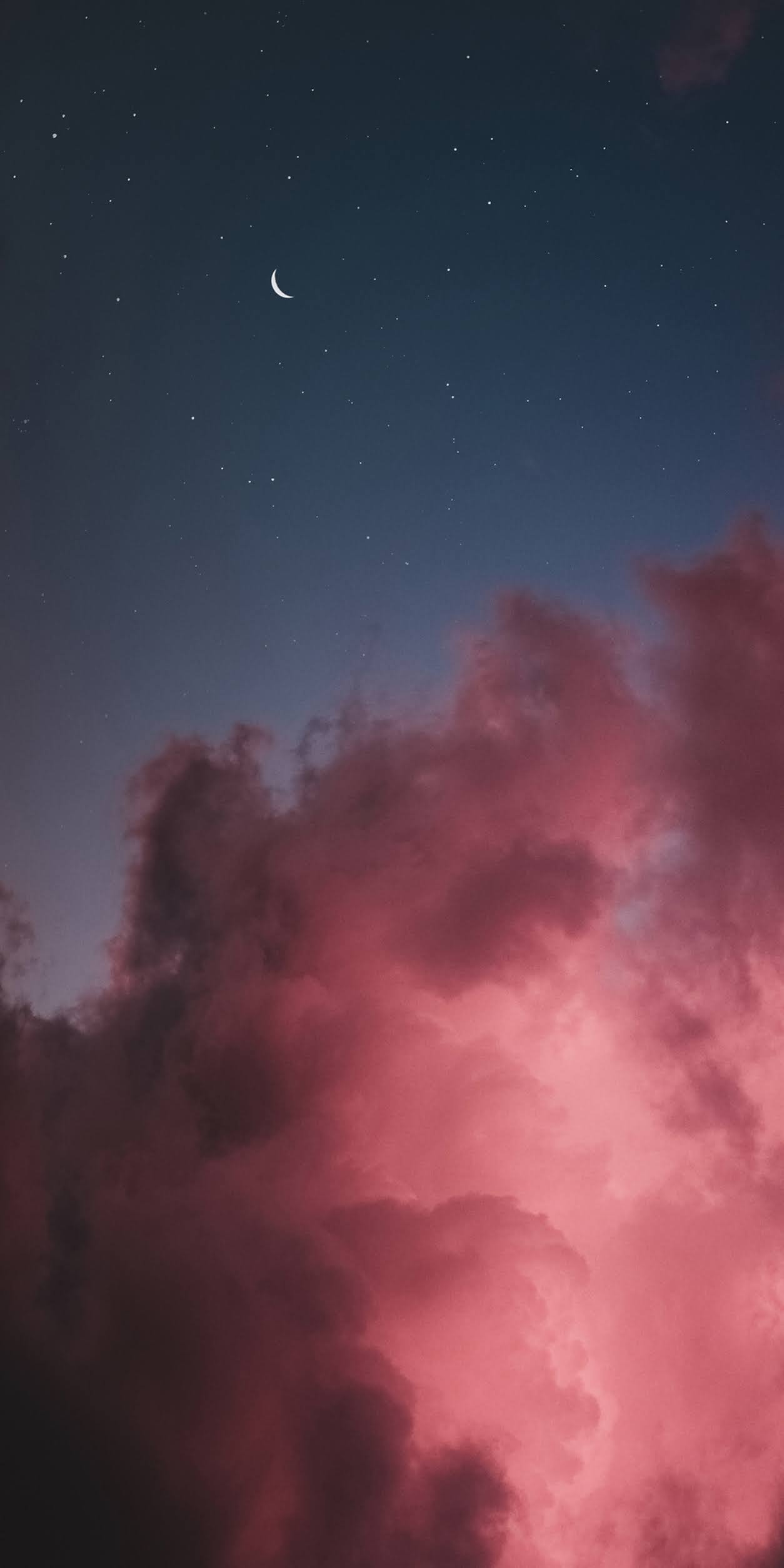 Hình ảnh bầu trời đêm màu hồng tím siêu lãng mạn