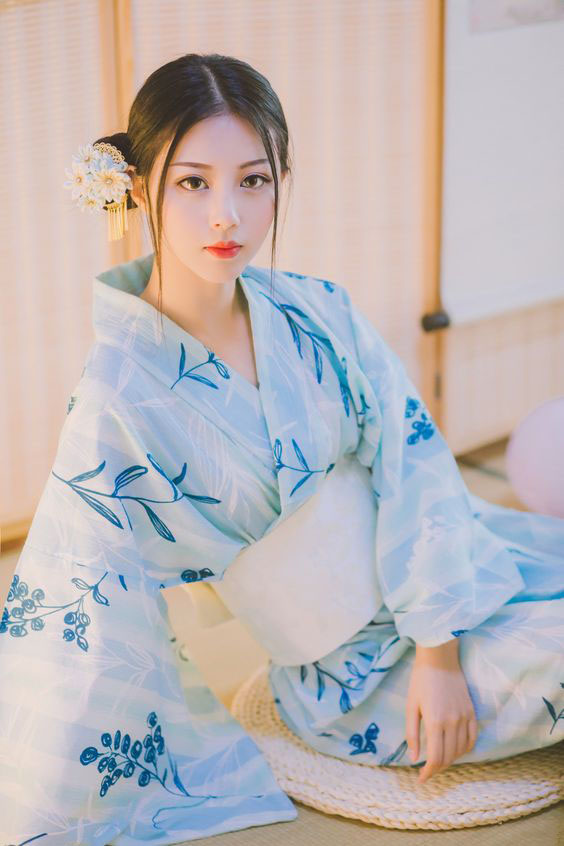 Hình ảnh Kimono gợi cảm