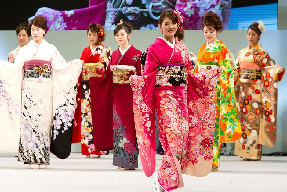 Hình ảnh trình diễn Kimono