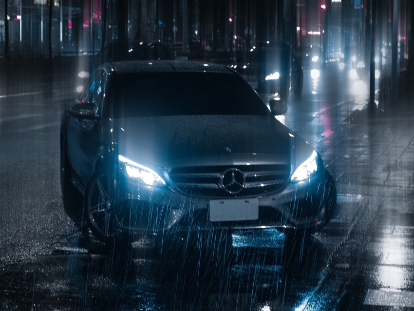 Hình ảnh mưa đêm trên phố