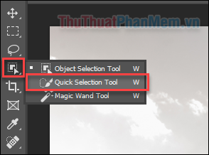 Chọn công cụ Quick Selection Tool