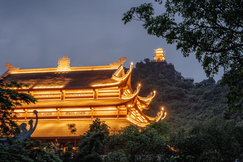 Ảnh đẹp chùa Tam Chúc lên đèn